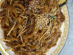 干炒牛河-天宝食坊·啫啫煲大排档(西华路店)