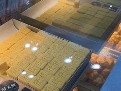 -酥大興·新国潮糕点配茶饮(龙岗万达黑金店)