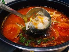 酸汤鱼火锅-贵凤凰贵州米粉(五道口店)