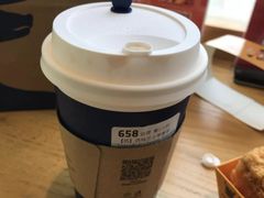 -瑞幸咖啡(东直门枢纽店)