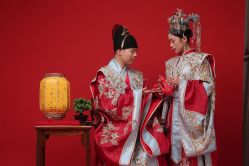 -黑马婚纱摄影