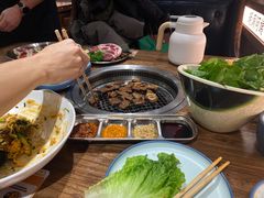 -明洞阿姨·韩式酱蟹烤肉·创意料理(三元桥店)