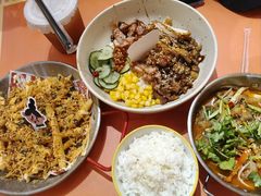 -万能料理屋(钟鼓岭路店)