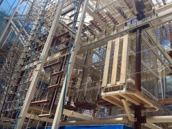 -PIPIKINGDOM皮皮王国欢乐号(欢乐海岸购物中心店)