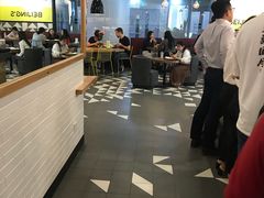 -油梨树 AVOCADO TREE(亮马桥店)
