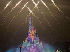 -小镇影院迪士尼小熊Duffy与他的朋友合影地