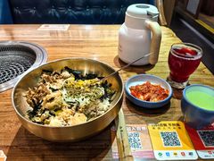 -明洞阿姨·韩式酱蟹烤肉·创意料理(三元桥店)