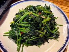 炝炒红薯苗-百花人家(门城水岸店)
