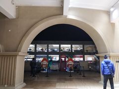 -王府井奥莱临潼小镇(临潼店)