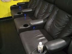 -大光明丽星VIP影城(昌里路杜比全景声店)