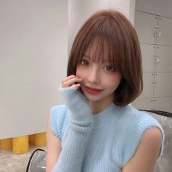 -AYO SALON