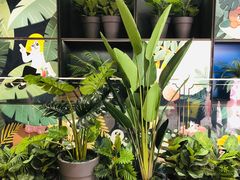 -LINE FRIENDS Garosu-gil Flagship Store