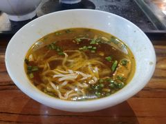 -艳阳天民俗村(公园路店)