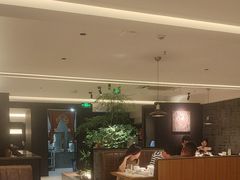 -聚友斋(陶瓷琉璃馆水晶街店)