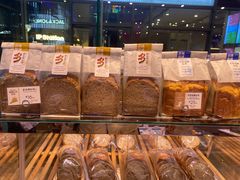 -巴黎贝甜(大宁国际商业广场店)