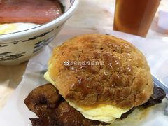 猪扒菠萝包-渔记茶餐厅(渔村店)
