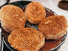 秘制烧饼-万红路羊汤烧饼店(将台路店)