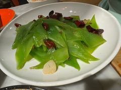 -渝信川菜 · 川味家常菜(财富购物中心店)