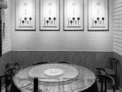 包厢-八两八金·莱芜特色炒鸡(市南漳浦路店)