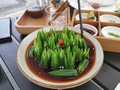 捞汁秋葵-青梅酒肆PLUS(长白仙岛北路店)