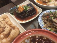 -爆炸头阿姨小四川正宗川味小吃(无任何分店)