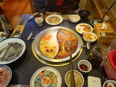 -沸炉重庆老火锅(军事博物馆店)