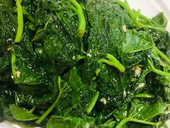 蒜蓉炒薯叶-得记得潮州海鲜砂锅粥(宝业路店)