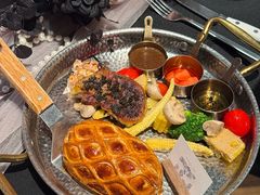 -静香HOUSE·全时段融合餐厅(七星欢乐颂店)