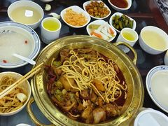 -牛一嘴·兰州牛肉面·大盘鸡(财富中心店)