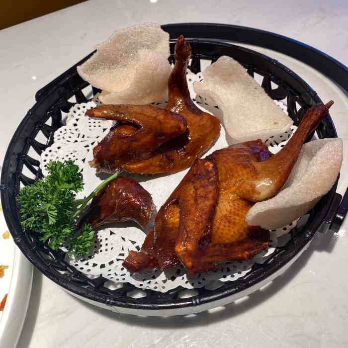 避风塘(泰州万象城店)-"[调皮][调皮][调皮]广式菜品第一次.