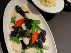 -鸽子侯·家宴·平价海鲜(市图书馆店)