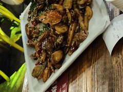 -胡桃里音乐餐厅(陶溪川店)(川湘赣菜·世界百大酒庄直供红酒·音乐表演)