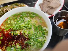 -陇上全荟兰州传统牛肉面(延吉路店)