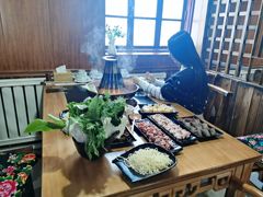 -果松木炭酸菜铜火锅·外婆参鸡汤