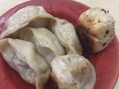 -黄阿姨锅贴大王(万航渡路店)