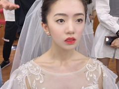 -金夫人化妆摄影职业培训学校