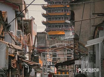 夏日扫街｜老武汉即将消失的一些喧嚣和拥挤·得胜桥
