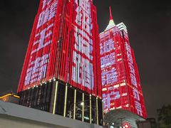 -HOT CRUSH趁热集合·现烤面包(上海环球港店)