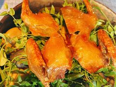 -弦月窗LUNETTE BY AMANDA(复兴路店)