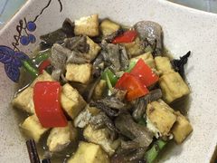 -天天向上素食餐厅(五台山店)