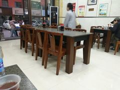 大堂-胡家包子·清真(大众巷店)