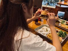 -HUZI虎滋精酿餐吧(京西大悦城店)