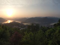 -三峡梯城