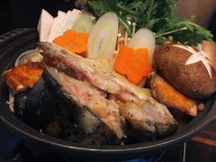 三文鱼头酸菜锅-山葵家·创意料理(临平银泰城店)