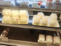 -红宝石·鲜奶小方·海派西点房(南丹店)