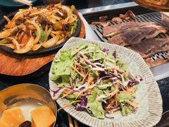 -臻牛烤肉
