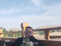 -敦煌山庄摘星阁