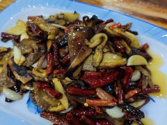 -菌之家·专业纯野生菌火锅·特色炒菌