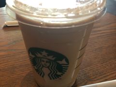 -星巴克(西藏路店)