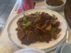-人民公社铁锅炖·东北菜(卫国道店)